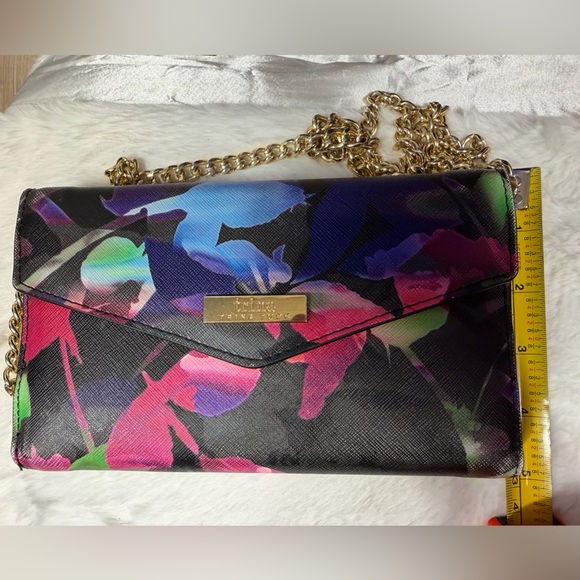 Trina Turk Evening Crossbody Bag Floral Print Gold Chain Strap - Picture 6 of 6